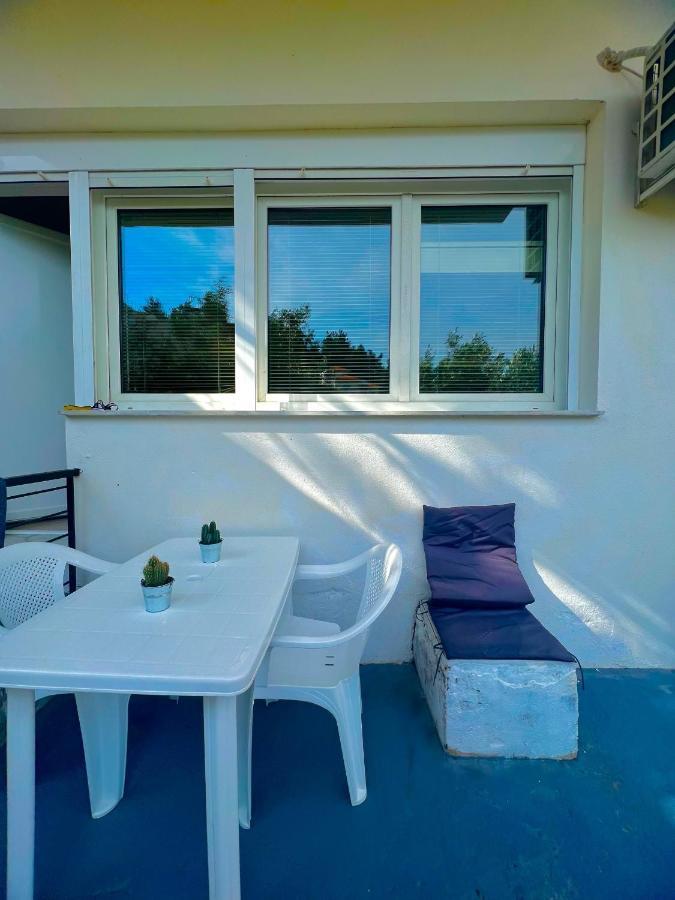 Kalamitsa Apartment By The Beach Kavala Exteriör bild